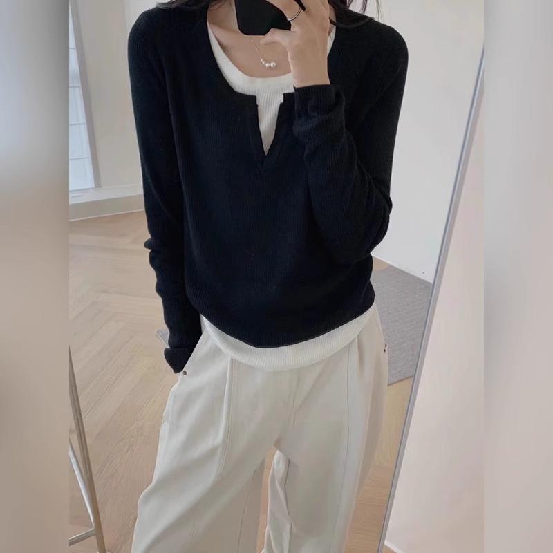 Soft waxy collar fake two-piece contrasting sweater women's knitted bottoming shirt spring age-reducing long-sleeved top tide