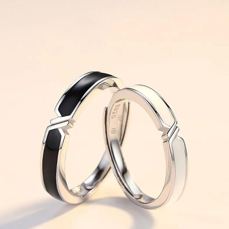 2pcs Unique Couple Matching Rings Open Adjustable Black and White Lovers Knot Ring Kit Jewelry Gift for Women Men