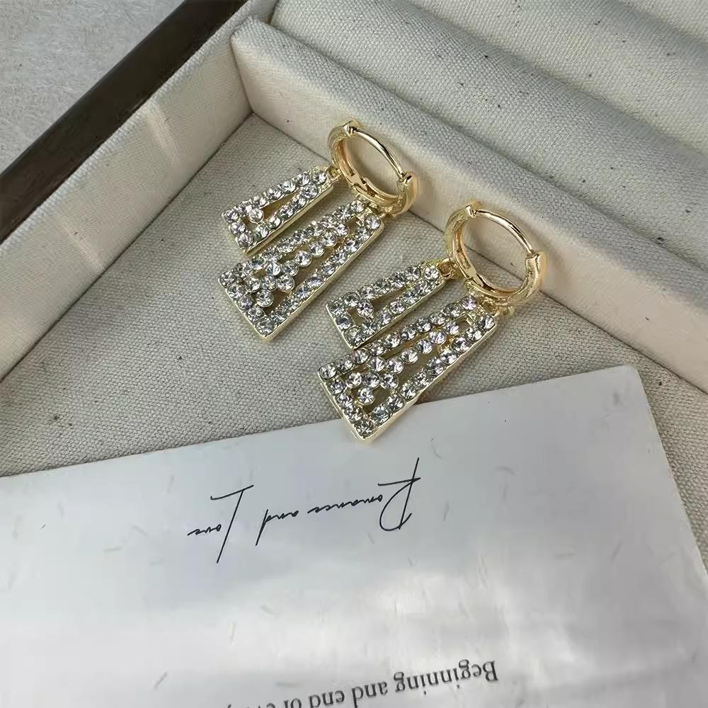 Premium Sense Exquisite Micro-Inlaid Geometric Ear Buckle Light Luxury Versatile Fashion Niche Design Korean Celebrity Style Earrings