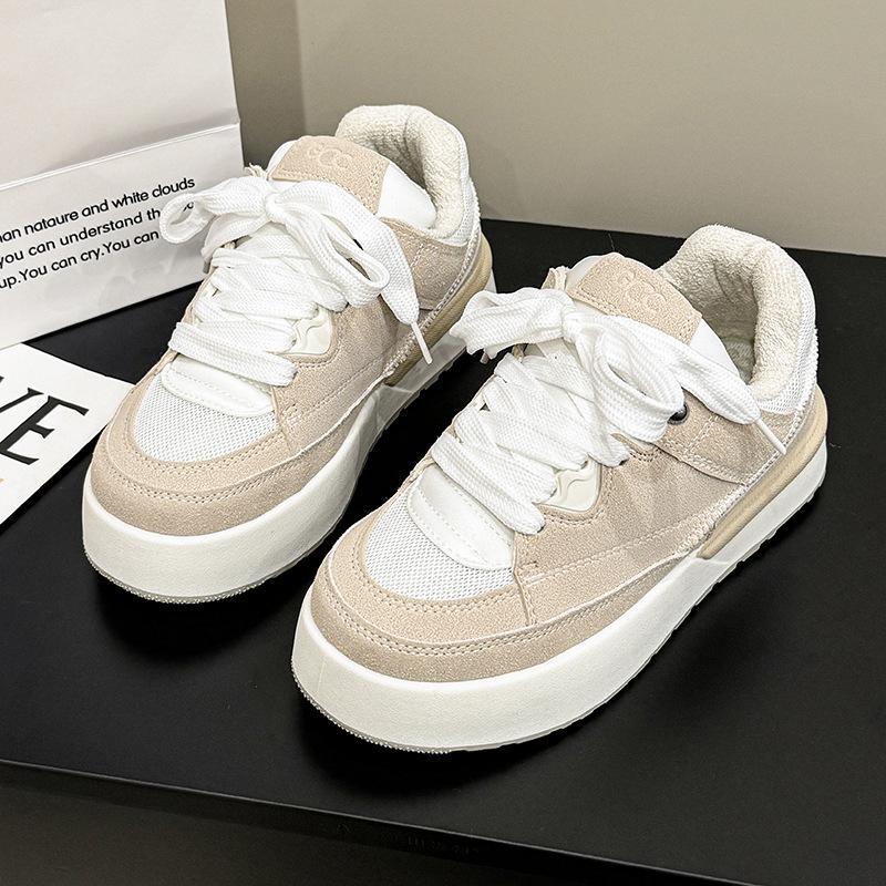 

Thick-soled trend round head board shoes women s 2025 new autumn and winter low-top warm and comfortable lace-up fashion sports and leisure shoes 35