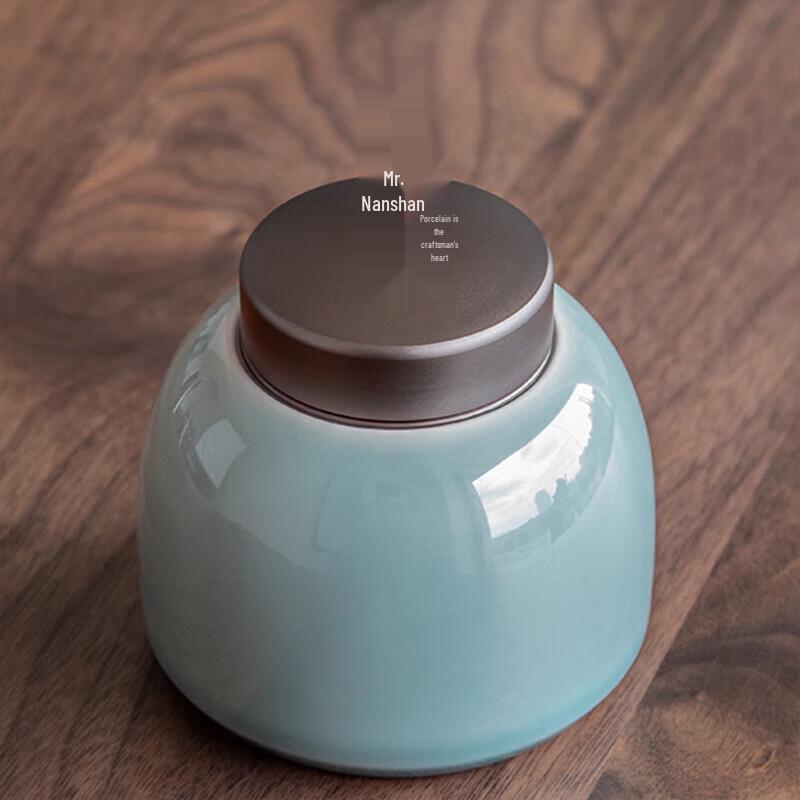

Nanshan Ceramic Tea Canister