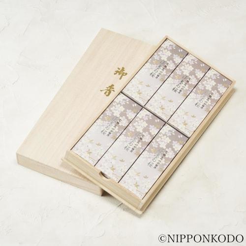 [.co.jp Exclusive] Uno Chiyo's Light Ink Cherry Blossom Incense, Paulownia Wood Box, 6 Boxes, Pre-Wrapped, Nippon Kodo, Made in Japan, Cherry Blossom