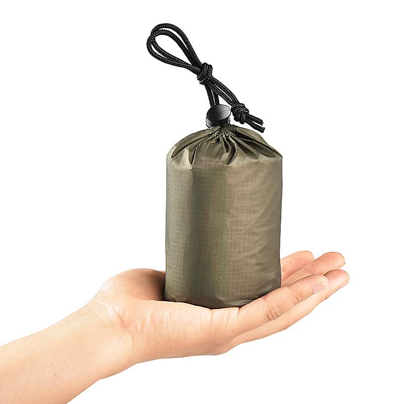 Borsa da campeggio per persona singola da esterno 213 * 91 cm, sacco a pelo in film di alluminio PE, tenda di emergenza sportiva, sacco a pelo, calore, emergenza