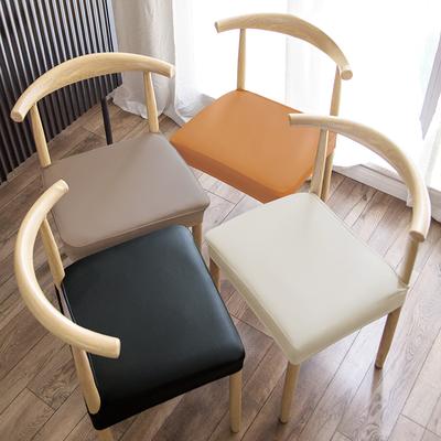 Textil do obýváku a jídelny – Potahy na židle