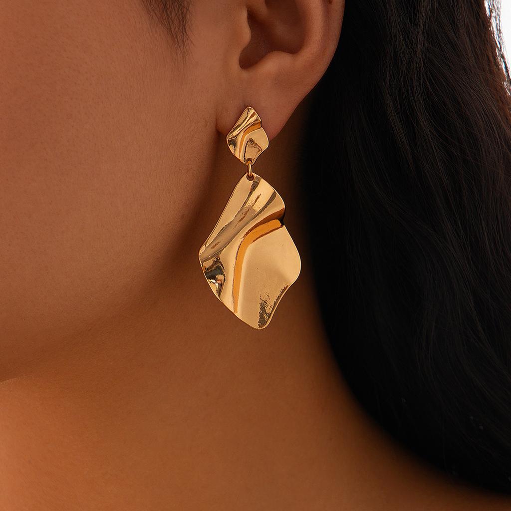 Ingemark Vintage Irregular Pleated Metal Drop Earring for Women Fashion Statement Goth Gold Color Piercing Earrings Zircon Gift