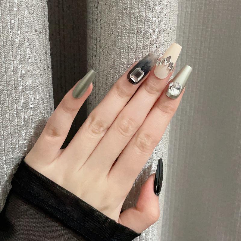 Luxurious Handmade Translucent Nail Tips for Autumn/Winter – Soft Texture, High-Class Feel