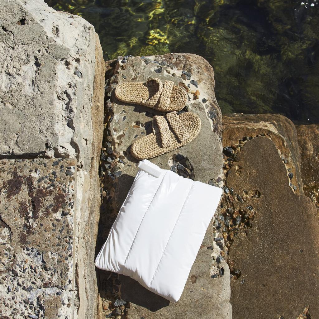 SunnyLIFE Puffer Pouch Cosmetic Accessory Bag White