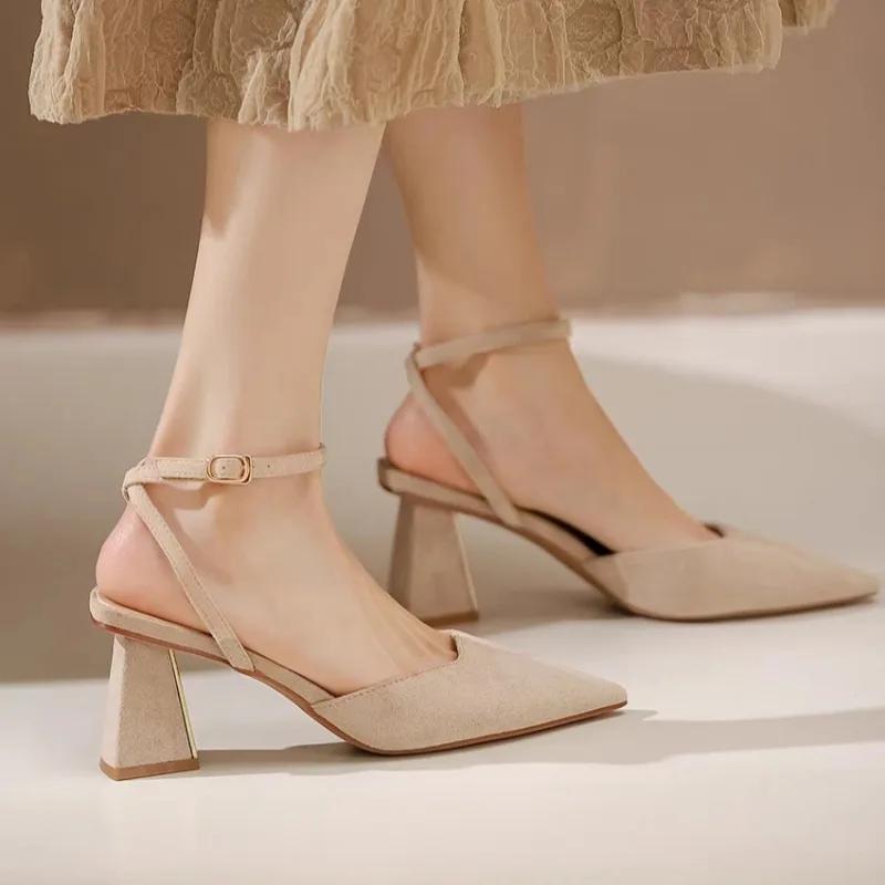 

Мода 2025 Мода Женская обувь Ремешок с пряжкой Женские туфли на высоком каблуке Новые неглубокие Офис и карьера Горячая распродажа Бестселлер Босоножки с закрытым носком 35