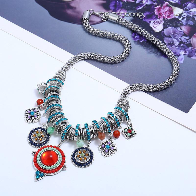 Fashion Alloy Geometric Short Necklace For Women With Silver Finish For Casual Wear