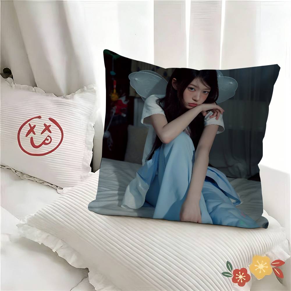 Pc KPOP Moka Singer IILLIT Pillow Case Fashion Square Pillowcase Bedroom Sofa Room Ins Decoration Leisure