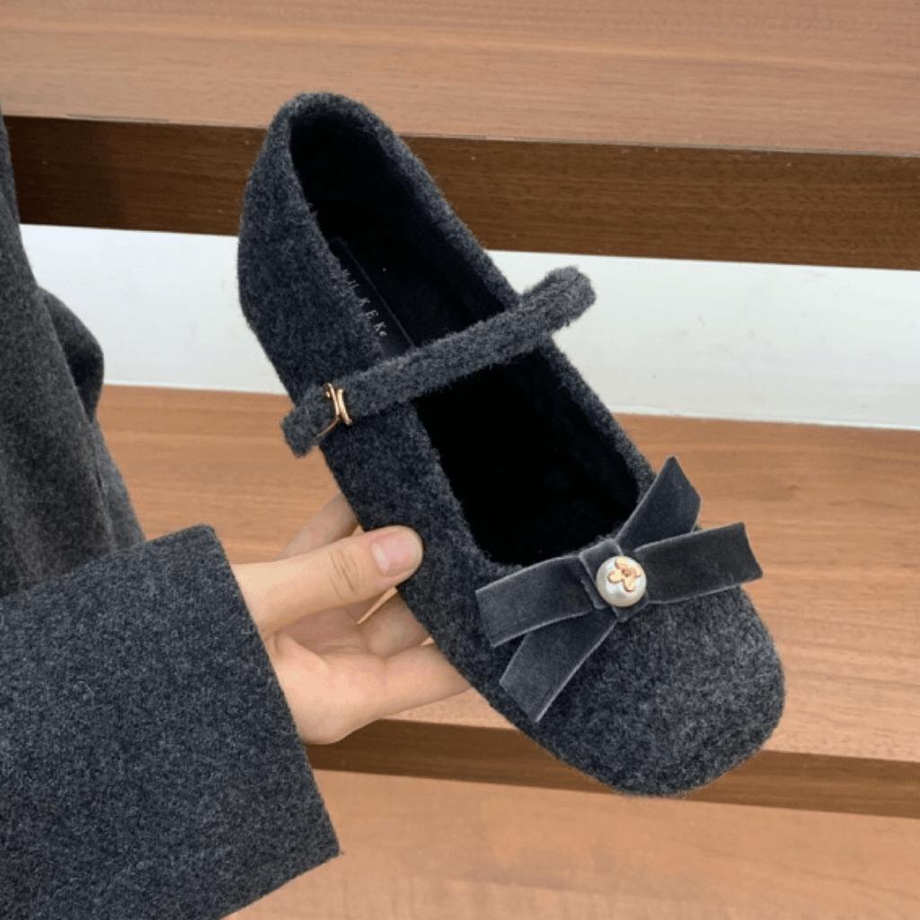 Stepping On Shit Soft Bottom One-word Slippers Women's Summer Wear 2025 New Mori Retro Matte Leather Beach Sandals