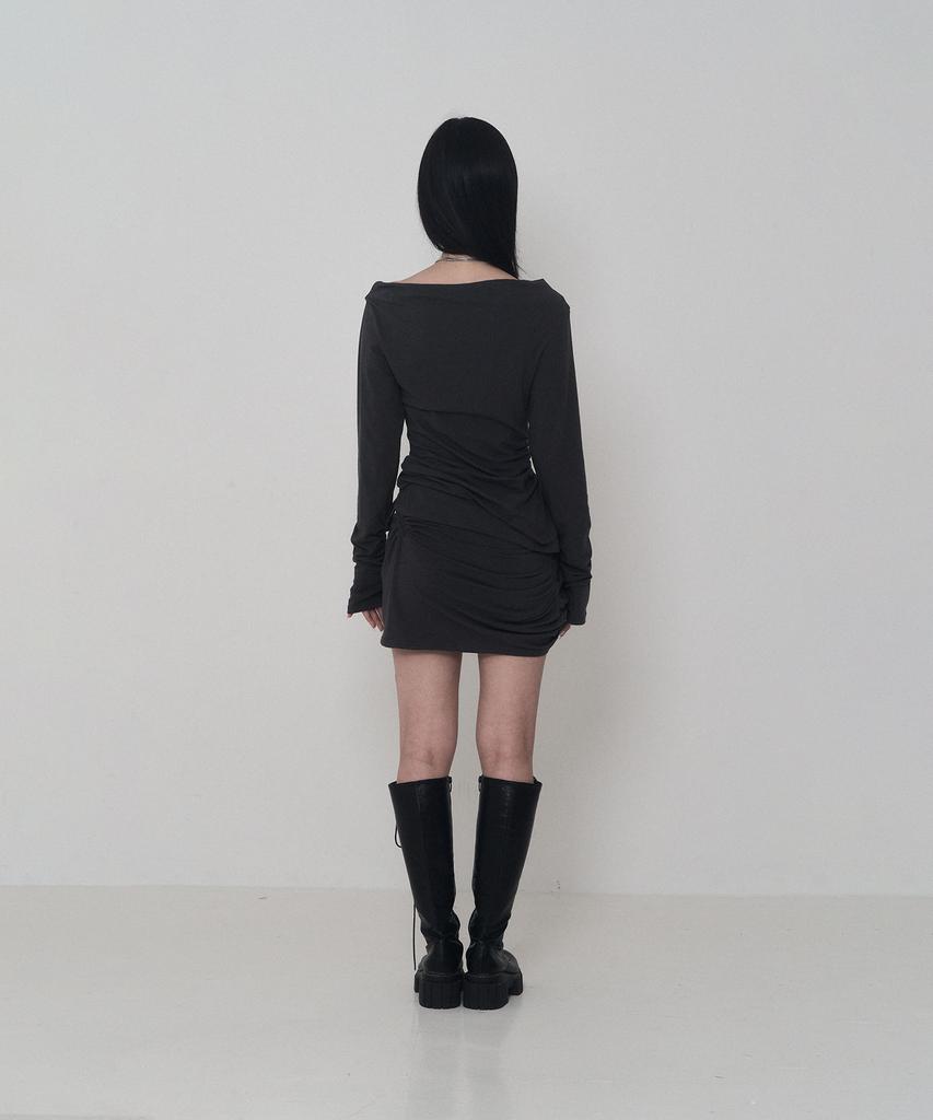 ETRE AU SOMMET Piercing Drape Setup Long Sleeve (Charcoal)