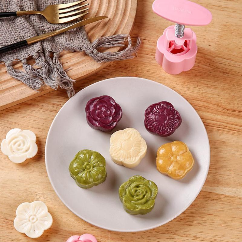 Hand Press Mooncake Mold Easy Demolding Clear Flower Stamps Food Grade for Home Baking Mid Autumn Festival DIY
