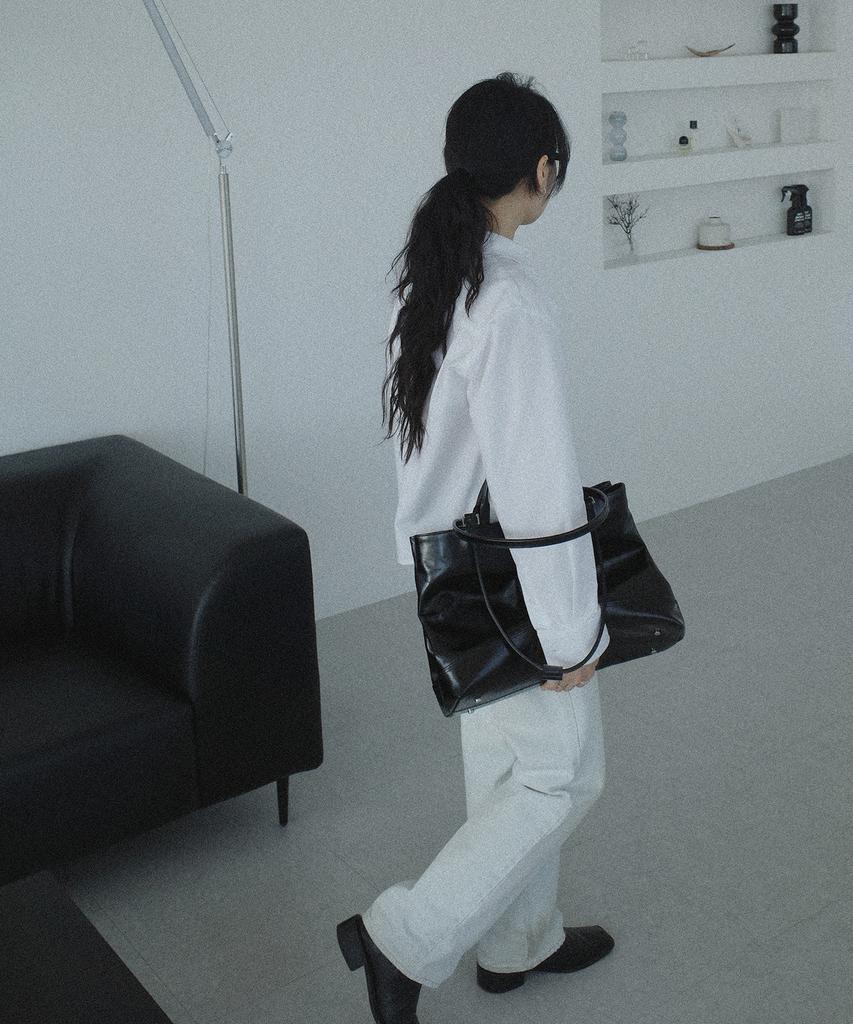 Easthoney Essence Shopper Bag Black Color