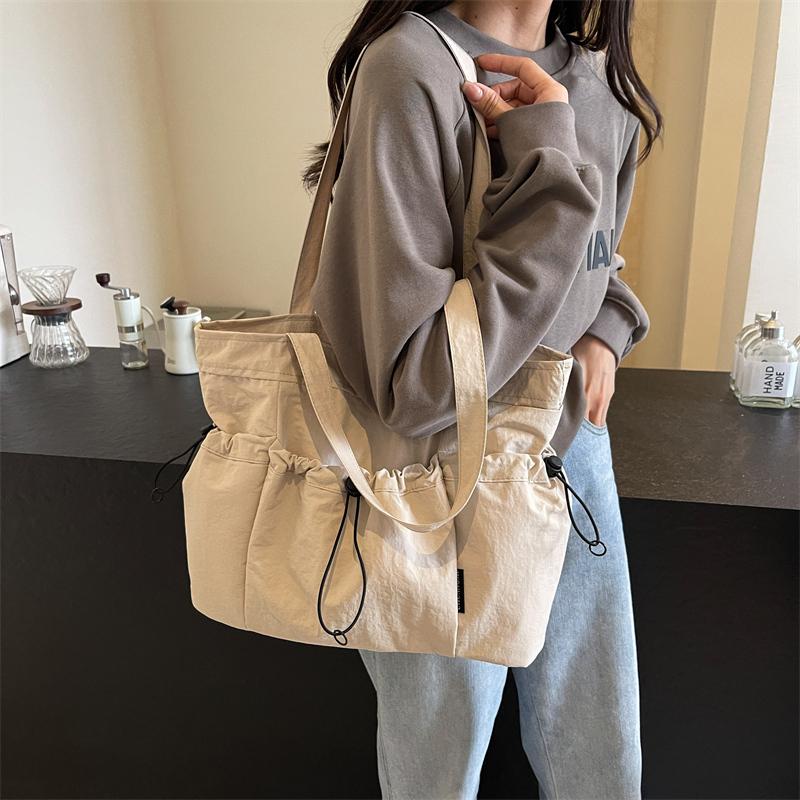 Women's Shoulder Bag Large Capacity Tote Bag Commuter Crossbody Bag