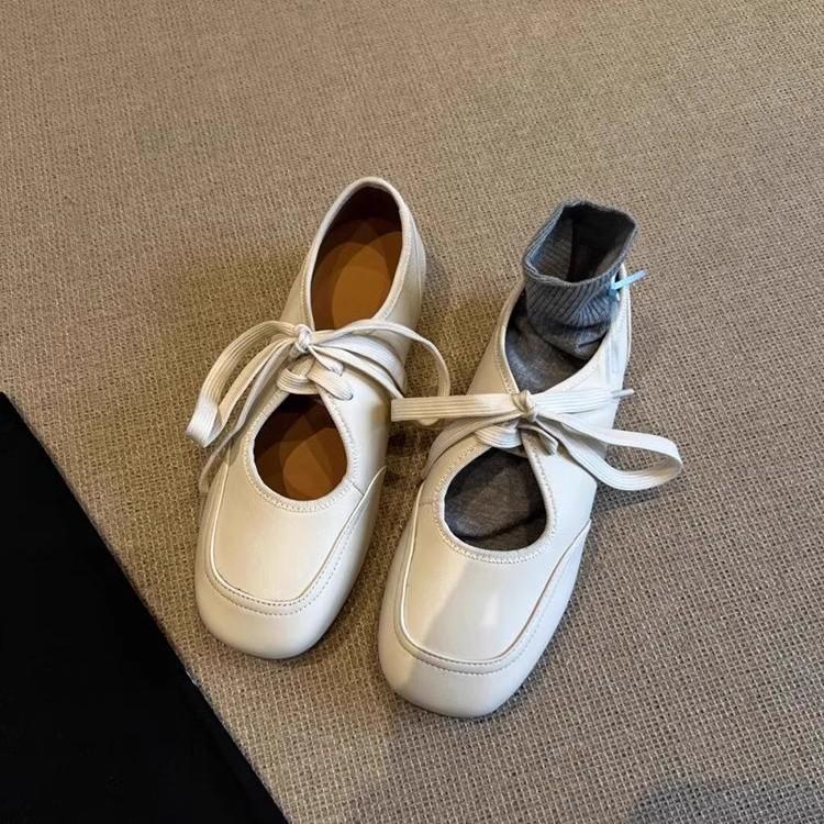 Ballet Style Little White Shoes Women's 2025 New Lace-up Sports and Leisure Shoes Flat Single Shoes Mary Jane Small Leather Shoes