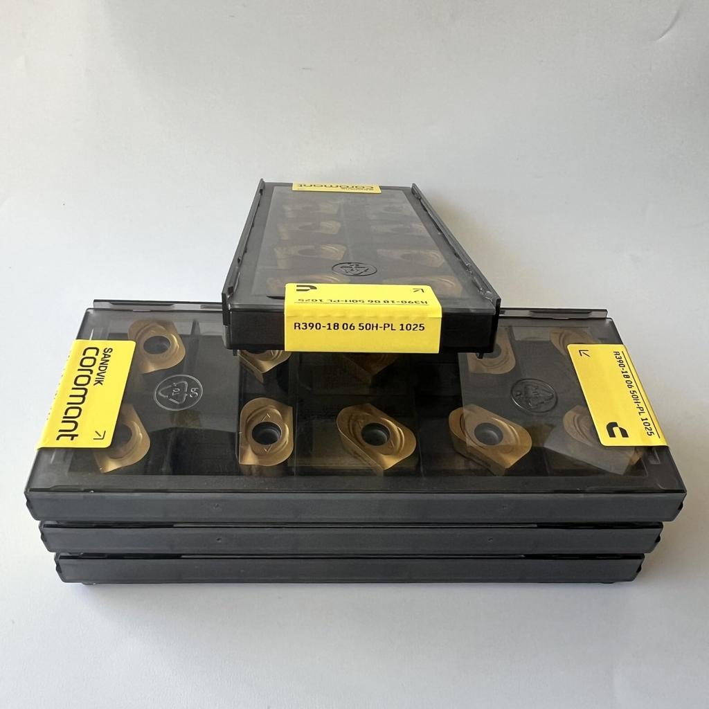 SANDVIK / R390-180650H-PL 1025 / Original Swedish hard alloy blade 10 Pcs