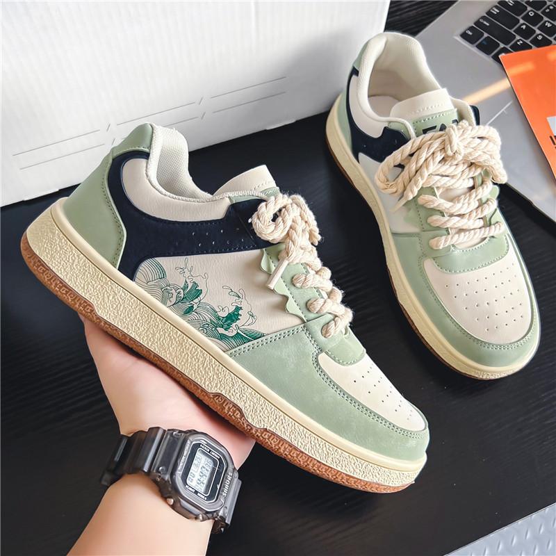 Spring New Men's Board Shoes Casual Soft-soled Sports Shoes Colored Leather Surface Retro Version Men's Shoes Sports Shoes