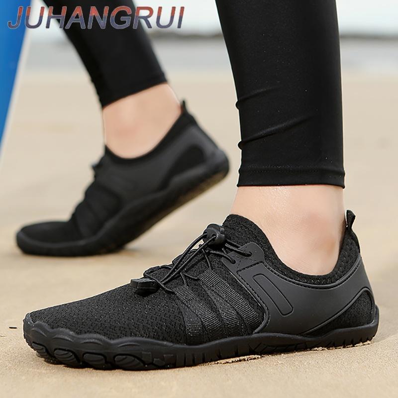 Outdoor Men's and Women's Wading Swimming Shoes Breathable Mesh Couple Barefoot Beach Shoes Indoor Yoga Fitness Hiking Sneakers