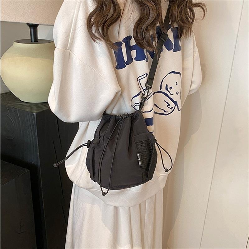 Large Capacity Drawstring Bucket Bag Shoulder Bag Simple Women Tote Bag Cell Phone Purse Pouch Versatile Reusable Crossbody Bags