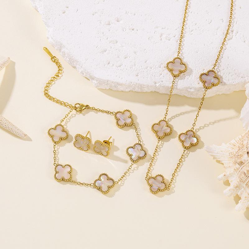 Set da 3 pezzi in acciaio al titanio, resistente allo sbiadimento, a doppia faccia, con quadrifoglio, moda donna, elegante, lusso leggero, collana per clavicola e braccialetto