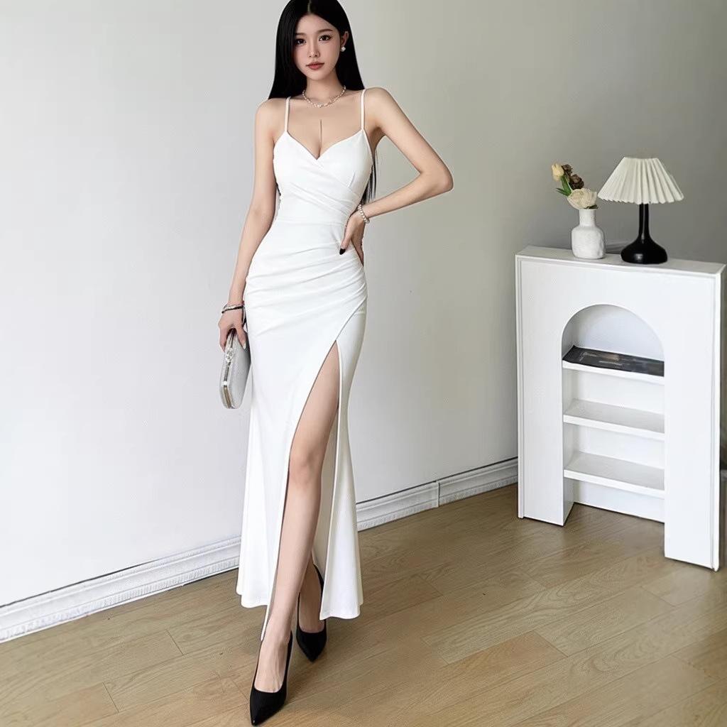 Black Suspender Evening Dress Women's V-neck Pleated High Split Fork Slim and Thin Banquet Host Temperament Long Dress Skirt