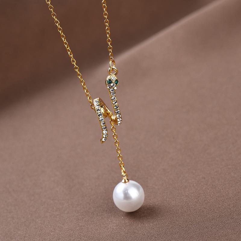 2022 Collarbone Chain Ins Smart Curved Snake Necklace Women'S Design Premium Accessories Spot