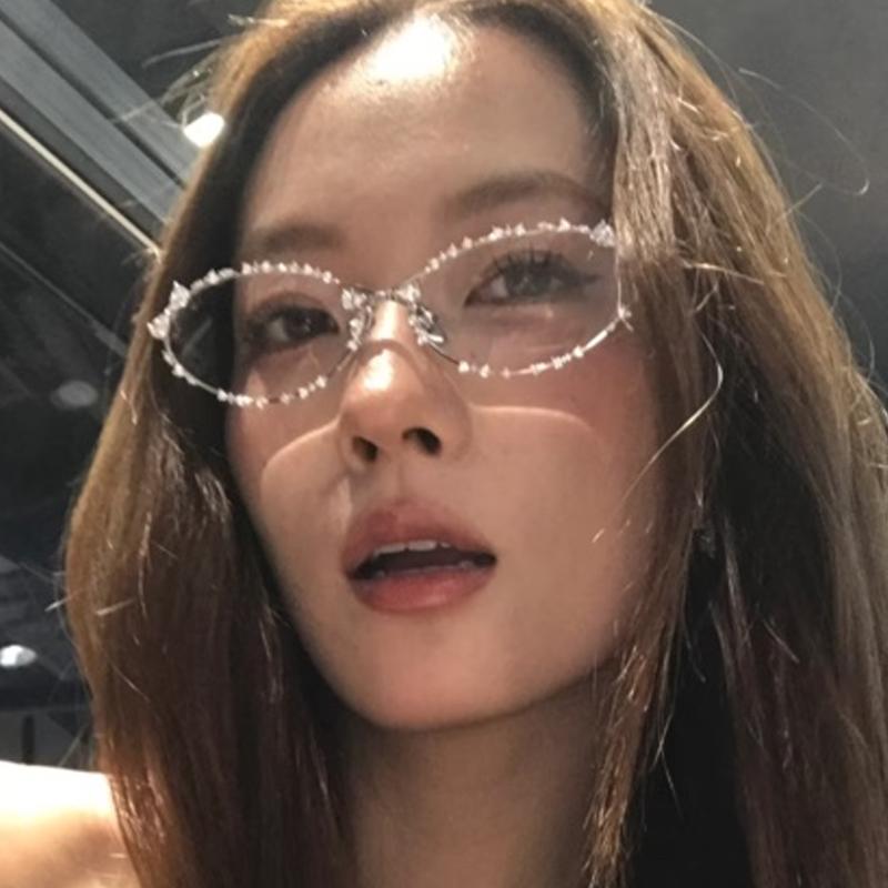 1PC Oval Punk Diamond Glasses Men's and Women's Luxury Fashion Trend Rhinestone Anti-blue Glasses Korean Version of Street Style Glasses