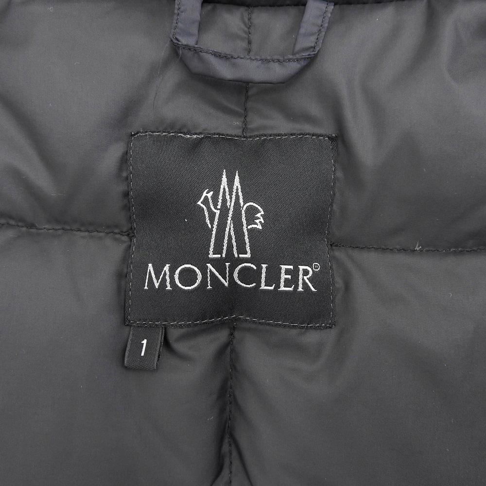 Moncler Women's Nylon Down Jacket, Black, Size 1 Jacket 1 blackUsed