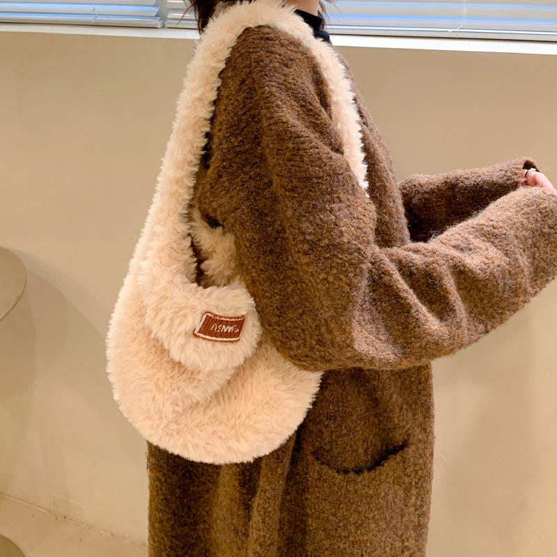 Cute and Fashionable Letters Plush Hat Korean Version of Warm Ear Protection Wool Hat Versatile Bag Knit Hat Thick