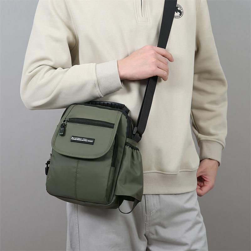 Men's Shoulder Bag Multi-Compartment Wear-Resistant Lightweight Handbag Business Travel Crossbody Bag