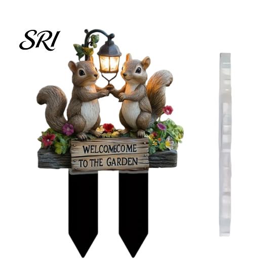 Acrylic Garden Decor Two Squirrels Decorative Stake, Welcome to The Yard Accessory Art, Street Lamp Squirrel Sign for Outdoor Lawn Pathway Decoration