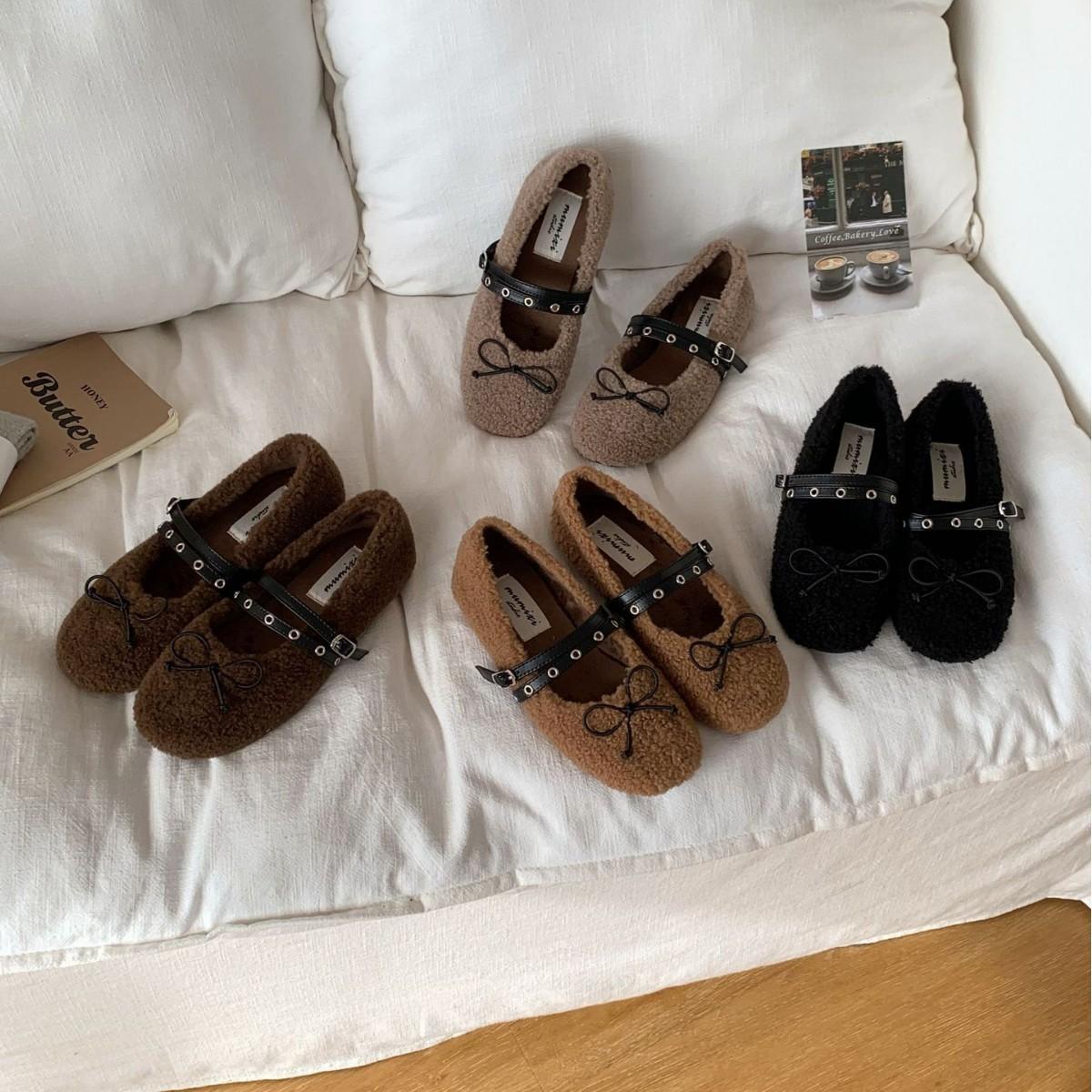 

2025 autumn and winter new soft-soled belt buckle versatile Doudou word with bow fluffy women s single shoes 39 хаки