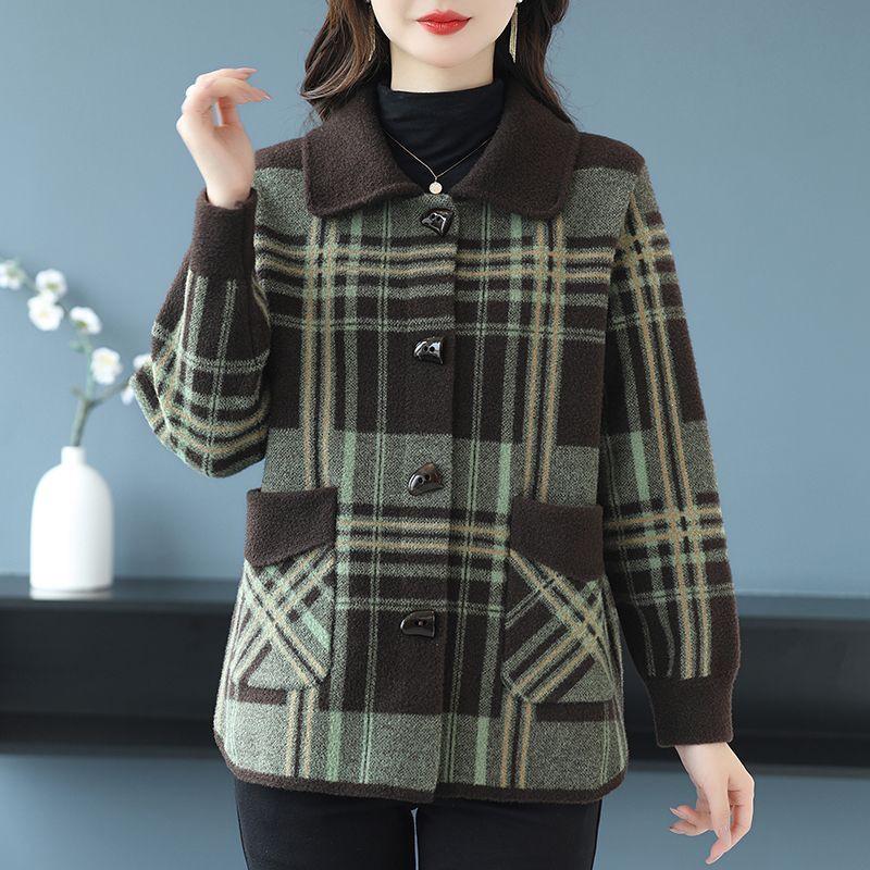 

Mother s Spring/Fall Plaid Square-Neck Cardigan: 2025 New Wool Coat for Middle-Aged and Elderly Women 4XL for 141-150 lbs зелёный