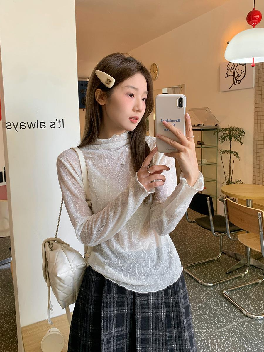 The new wooden ear edge semi-turtleneck lace mesh bottoming shirt with women s spring and autumn gentle temperament stacked on a beautiful top S
