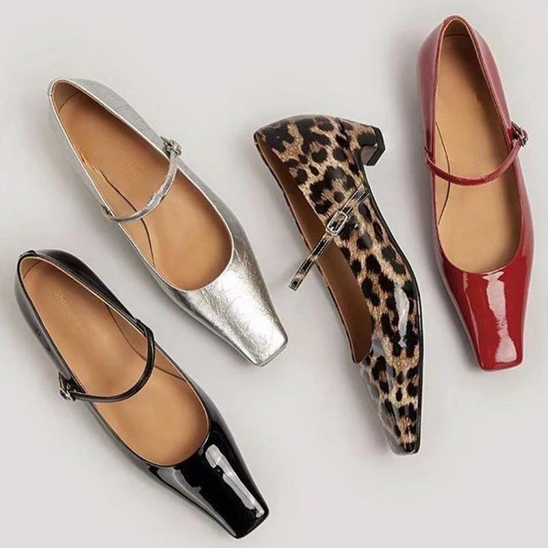 Mode Damen Leopard Flache Mittelhohe Absätze Klobige Schuhe 2024 Herbst Designer Eckige Zehenpartie Neue Laufschuhe Pumps Modemarke Mujer Zapatos