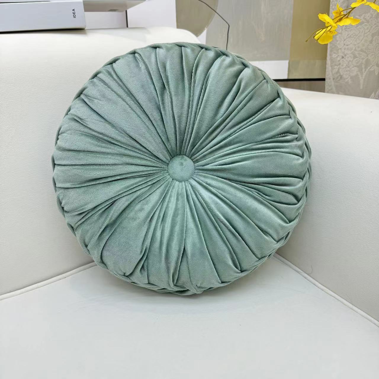 

1psc Soft Velvet Round Pillow Cushion High Quality Solid Color Pumpkin Shape Sofa Pillows Home Decor Floor Pouf Seat Cushions 38cm