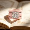 Prinzessschliff Zirkonia Ring mit 3-lagigem rosa Keramikband, Moderner klobiger Roségold-beschichteter Statement-Ring, Brautversprechen J