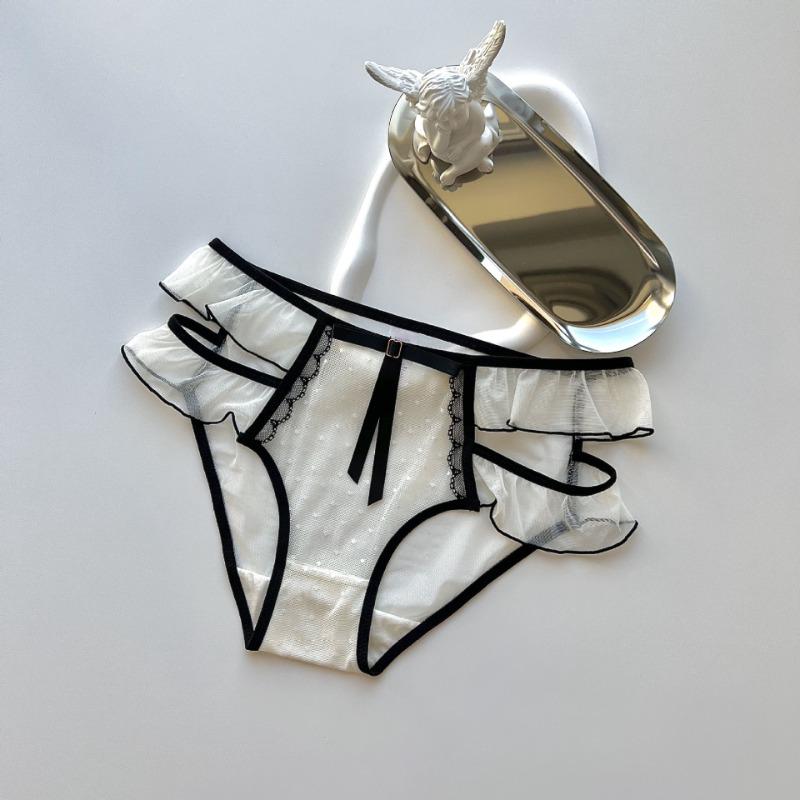 Pure Lace Underwear for Women Mid Waist Sexy Lingerie Black Fungus Edge Mesh Breathable Hip Lifting Hollow Out Quick Drying Panties