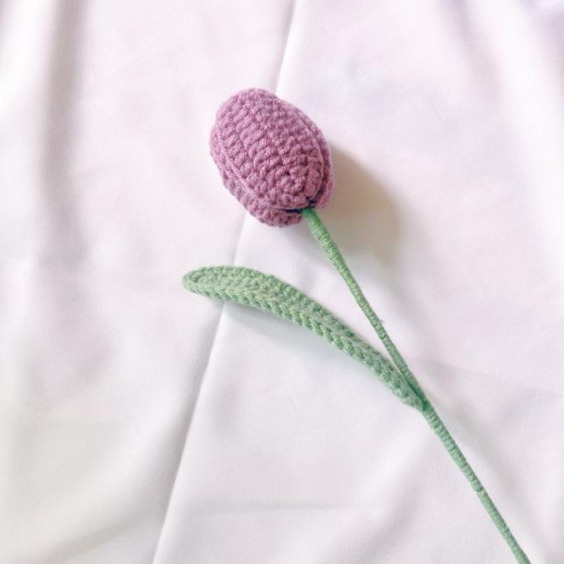 Fiore di Tulipano all'Uncinetto in Filato Fatto a Mano - Simulazione Regalo Eterno