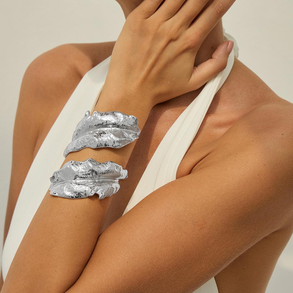 DIEZI Exaggerated  Gold Silver Color Metal Leaves Cuff Bangles for Women Men Punk Geometric Wrap Bangle Bracelet Party Jewelry
