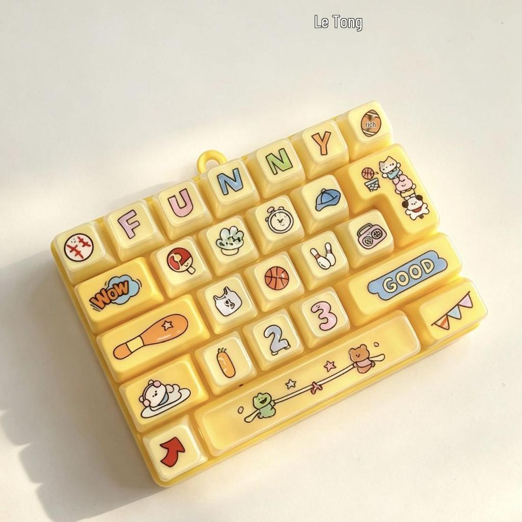 26-Key Decompression Keyboard Keychain - Cute, Creative Gift for Kids
