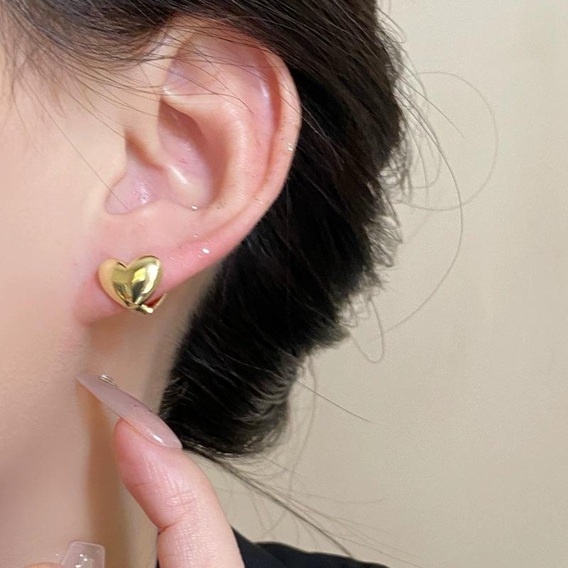 Elegant Double-Sided Love Heart Earrings for Women - Glossy Peach Design with a Fairy-Tale Touch