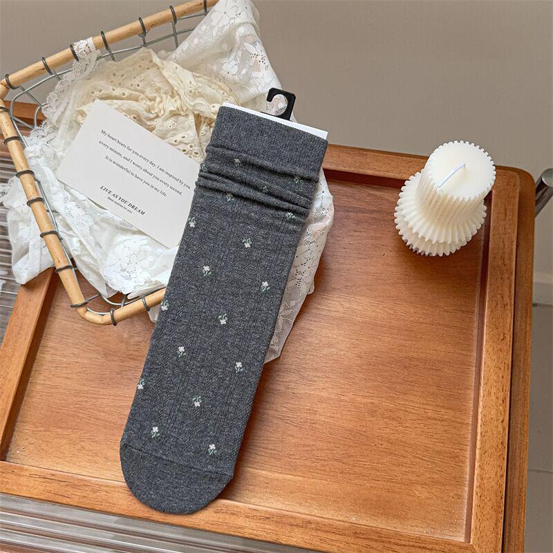 

Women s Autumn/Winter French Floral Pure Cotton Mid-Calf Socks One Size