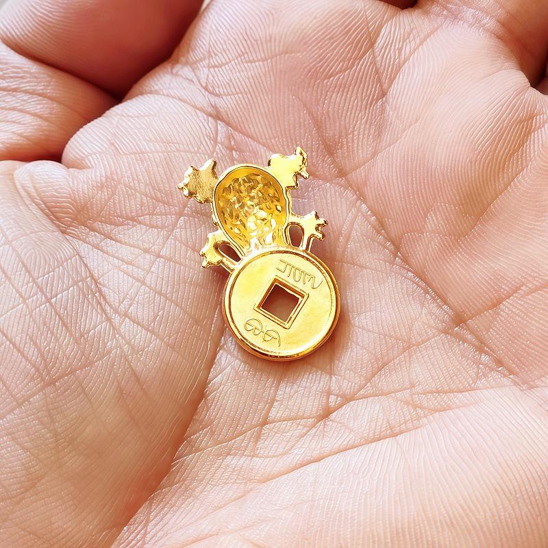 Fengshui Lucky Frog Wallet Charm Money Biting Golden Frog Alloy Amulet Ornaments For Good Fortune Financial Stability