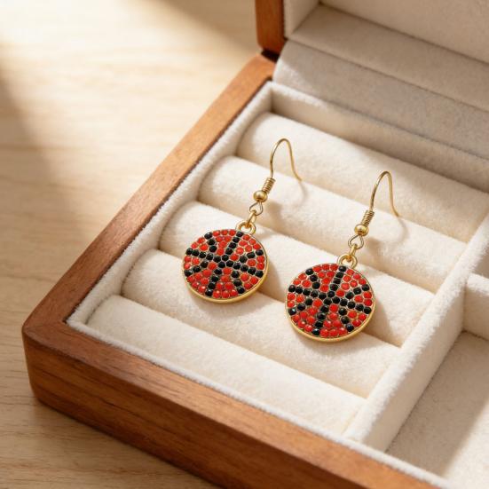 1 Paar Ohrhaken mit Strassstein-Inlay Fußball-Thema Design Hängeohrringe Sportlicher Stil Schmuck Geschenk Tägliches Tragen