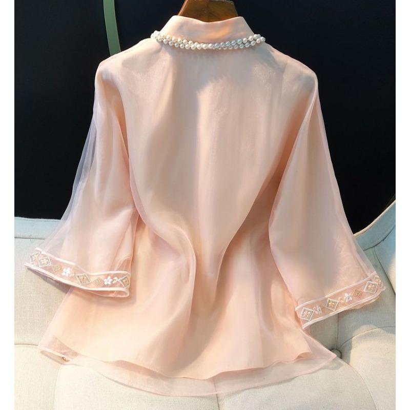 Chinesische Tang-Jacke im Retro-Stil mit Bluse im Blumenstickerei-Stil