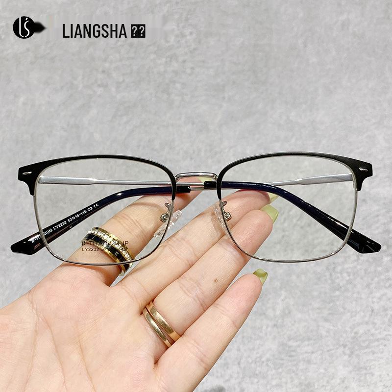 

LY2232 Retro B Titanium Eyeglass Frame - Prescription-Ready Metal Eyebrow Design