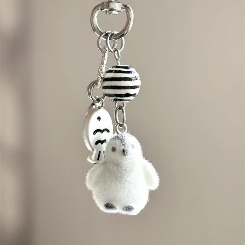 

Flocking Cartoon Keychain Cute Seal Penguin Polar Bear Pendant Bag Decoration Keyring Car Key Holder Keychains Gift Fashionable