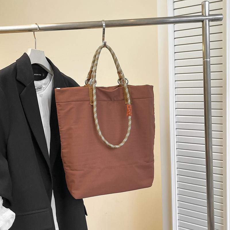 Japanese Casual Large-capacity Tote Bag Women's New 2025 Autumn/winter Simple Shoulder Bag Commuter Casual Handbag